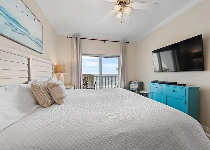 Apartment Crystal Tower 1009 By Youngs Suncoast *