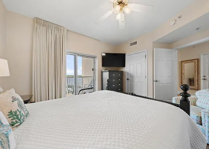 Apartment Crystal Tower 1009 By Youngs Suncoast